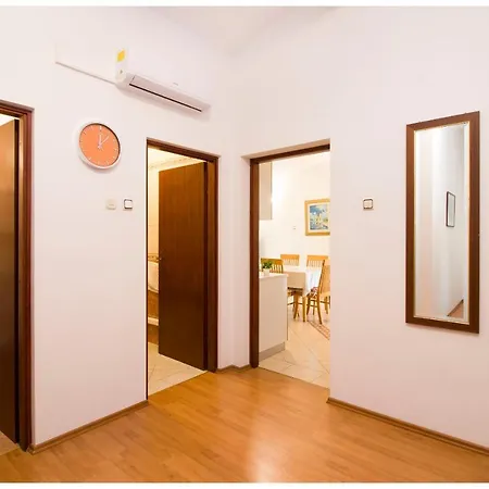 Apartment Zdravko Primosten